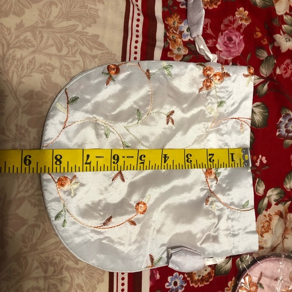 Indian party wear clutch - Picture 3 of 4